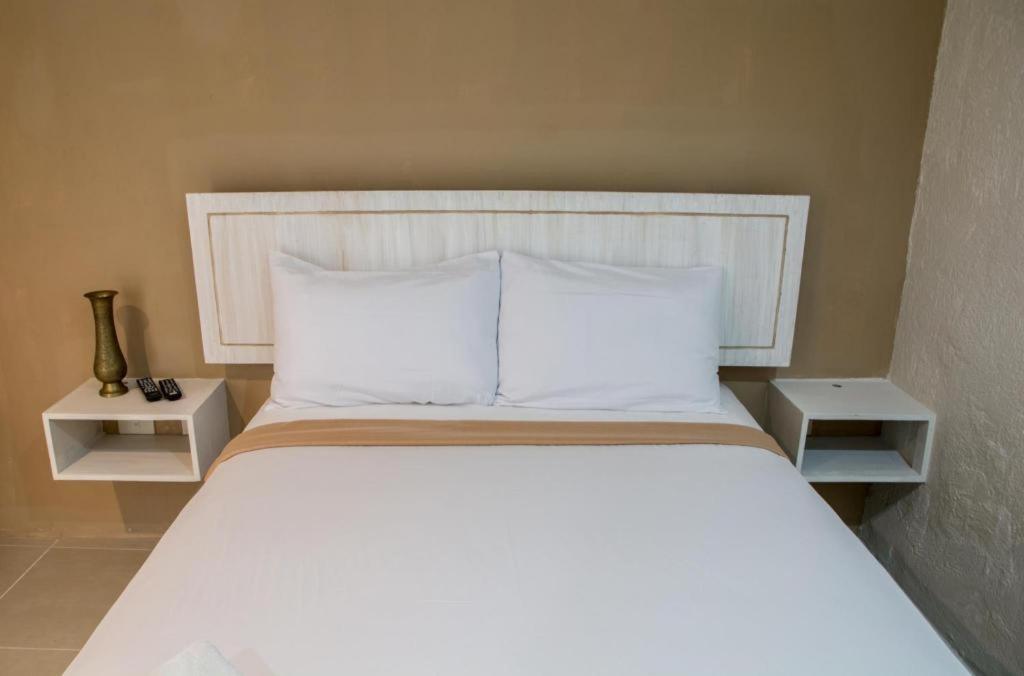Hotel Avenija Olongapo Zewnętrze zdjęcie